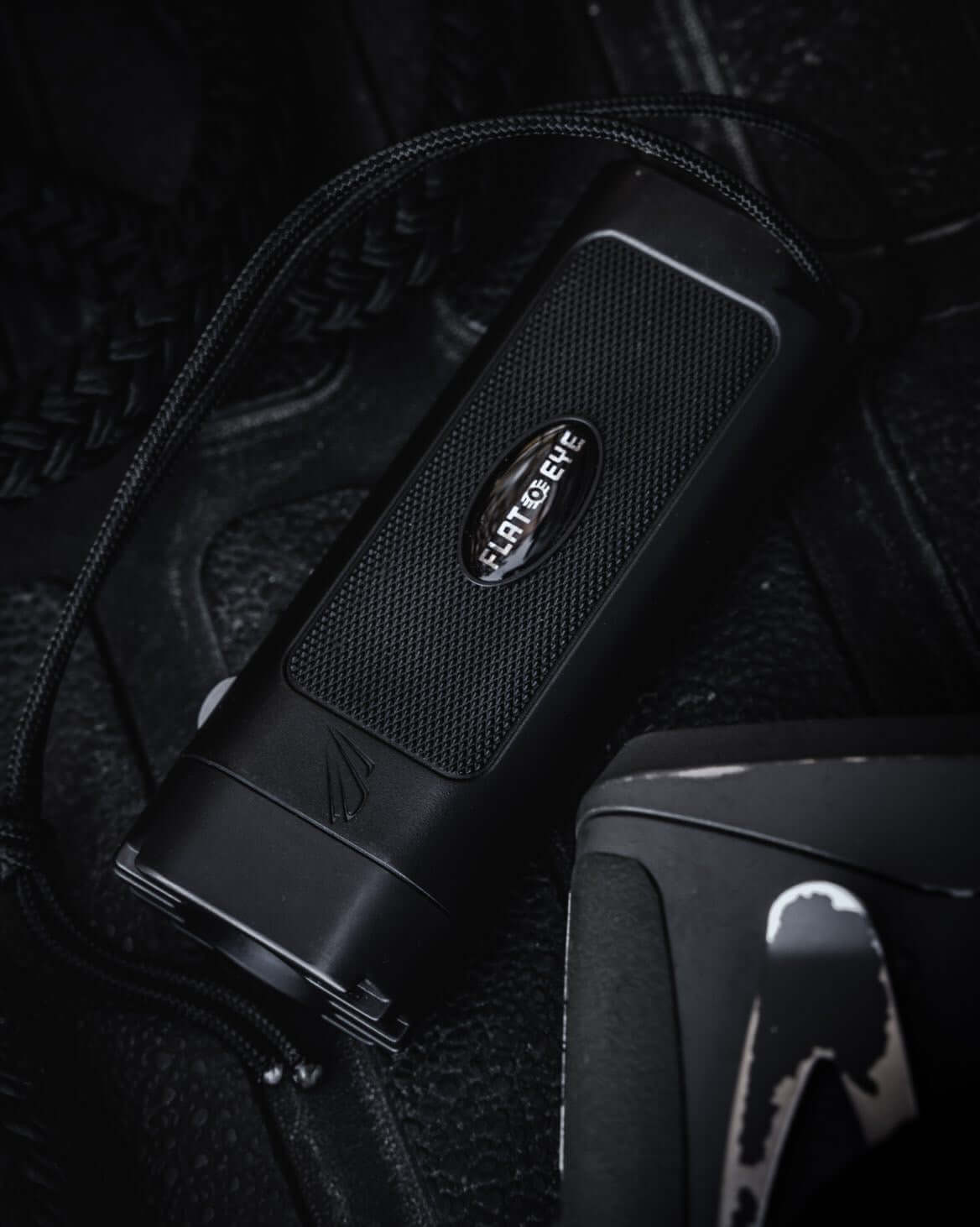 FLATEYE FR-280 Rechargeable Flashlight – 280 Lumens, Flat Grip