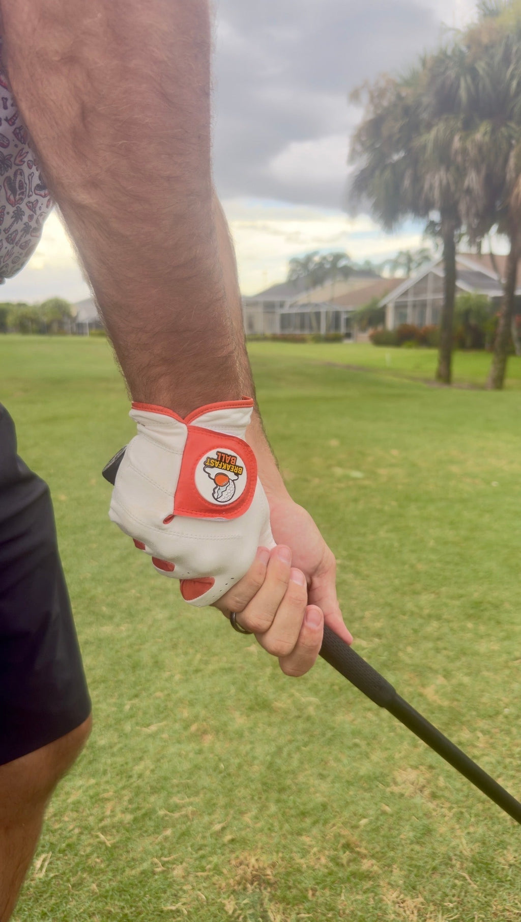 Breakfast Ball Cabretta Golf Glove – Magnetic Ball Marker
